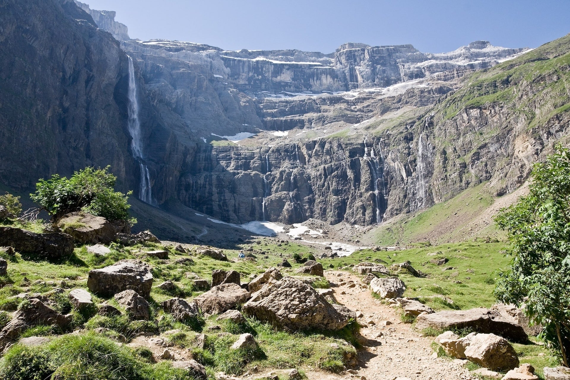 Cirque de Gavarnie par Jean-Christophe BENOIST,<br>CC BY 3.0 https://creativecommons.org/licenses/by/3.0, via Wikimedia Commons