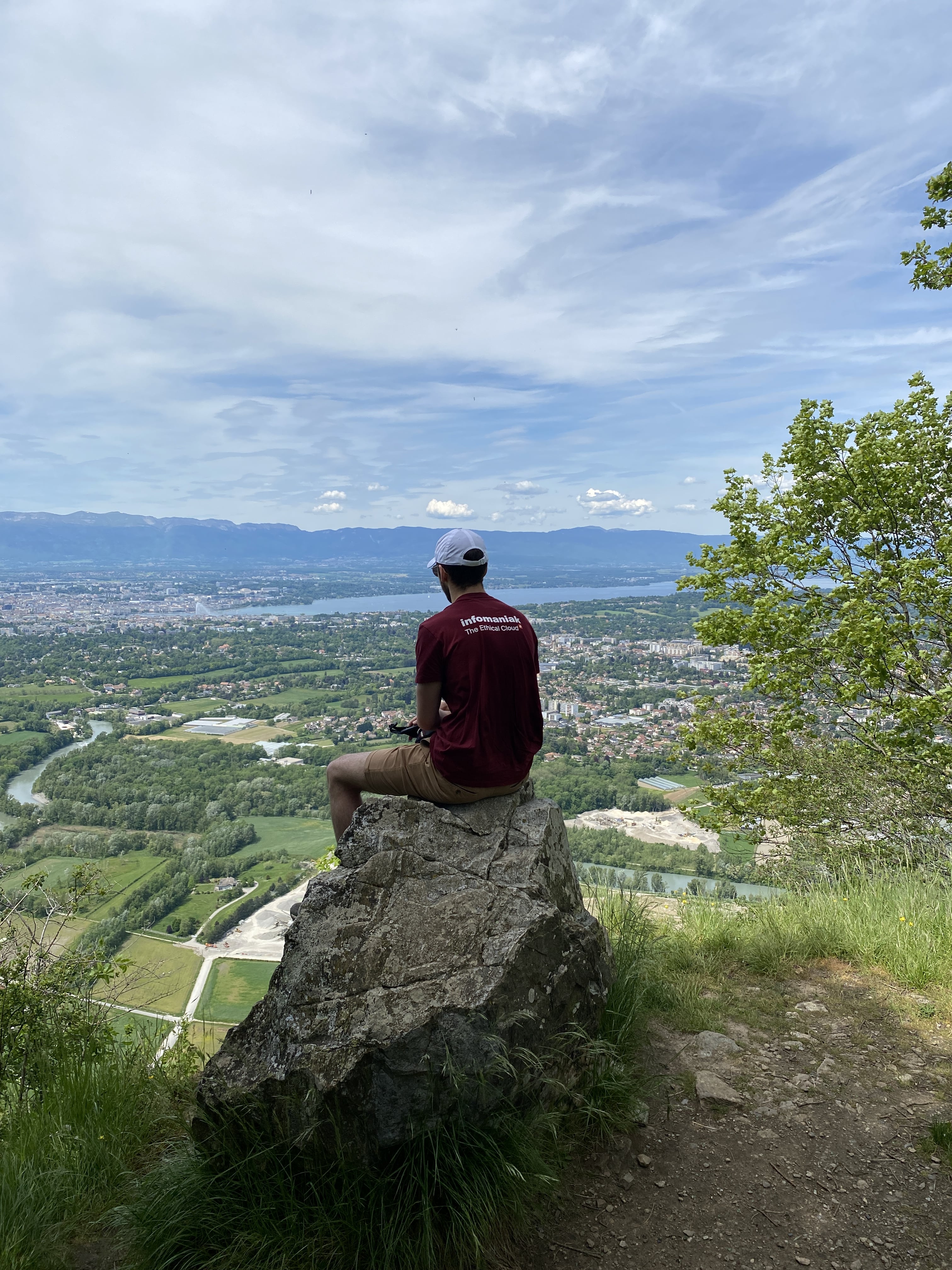 Moi devant Genève.