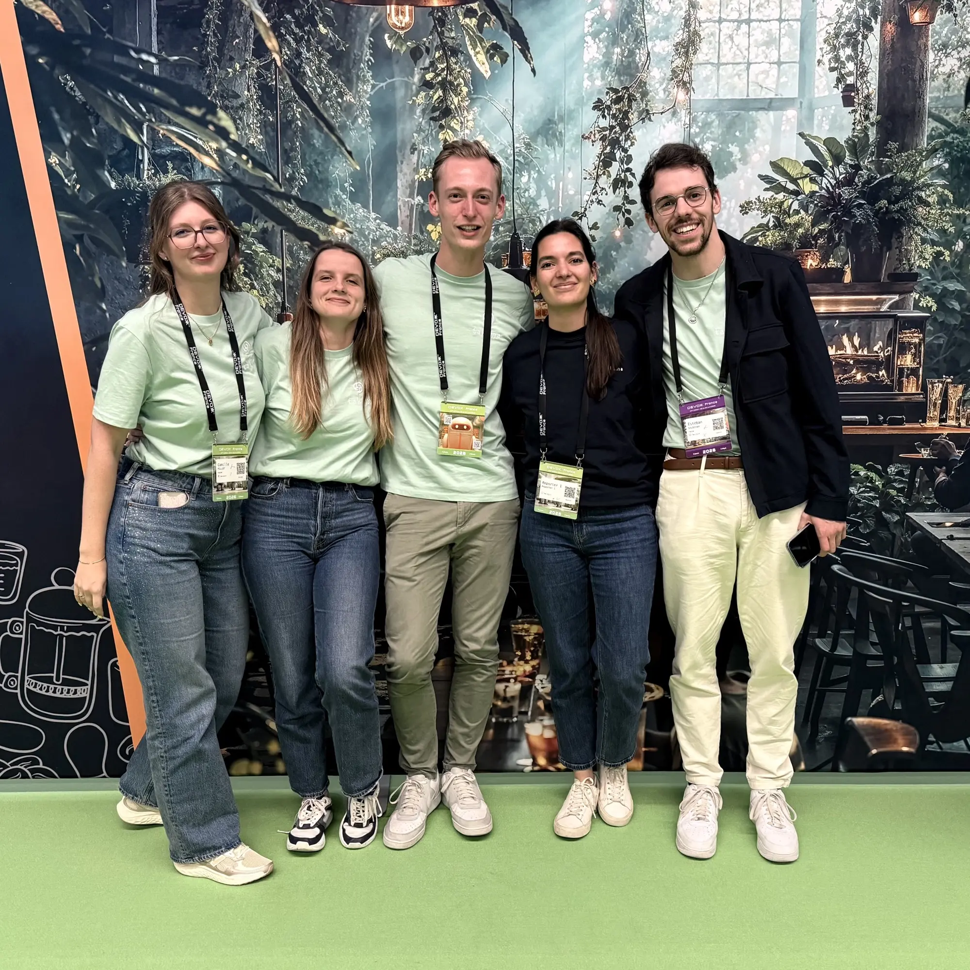 L'équipe Takima du jeudi, de gauche à droite : Camille, Mathilde, Maxime, Delphine et Estéban