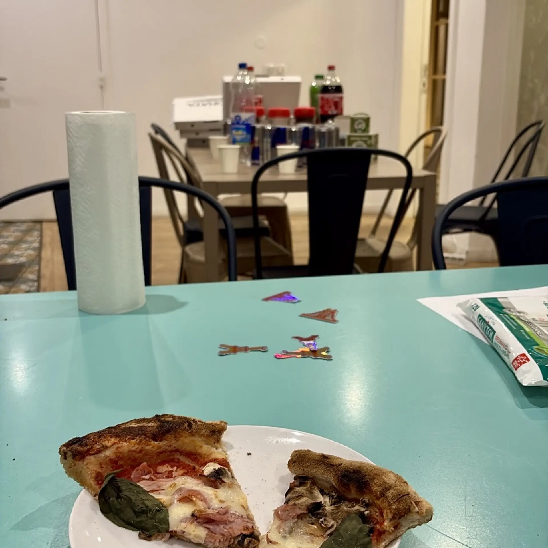 Manger de la pizza pour recharger les batteries.