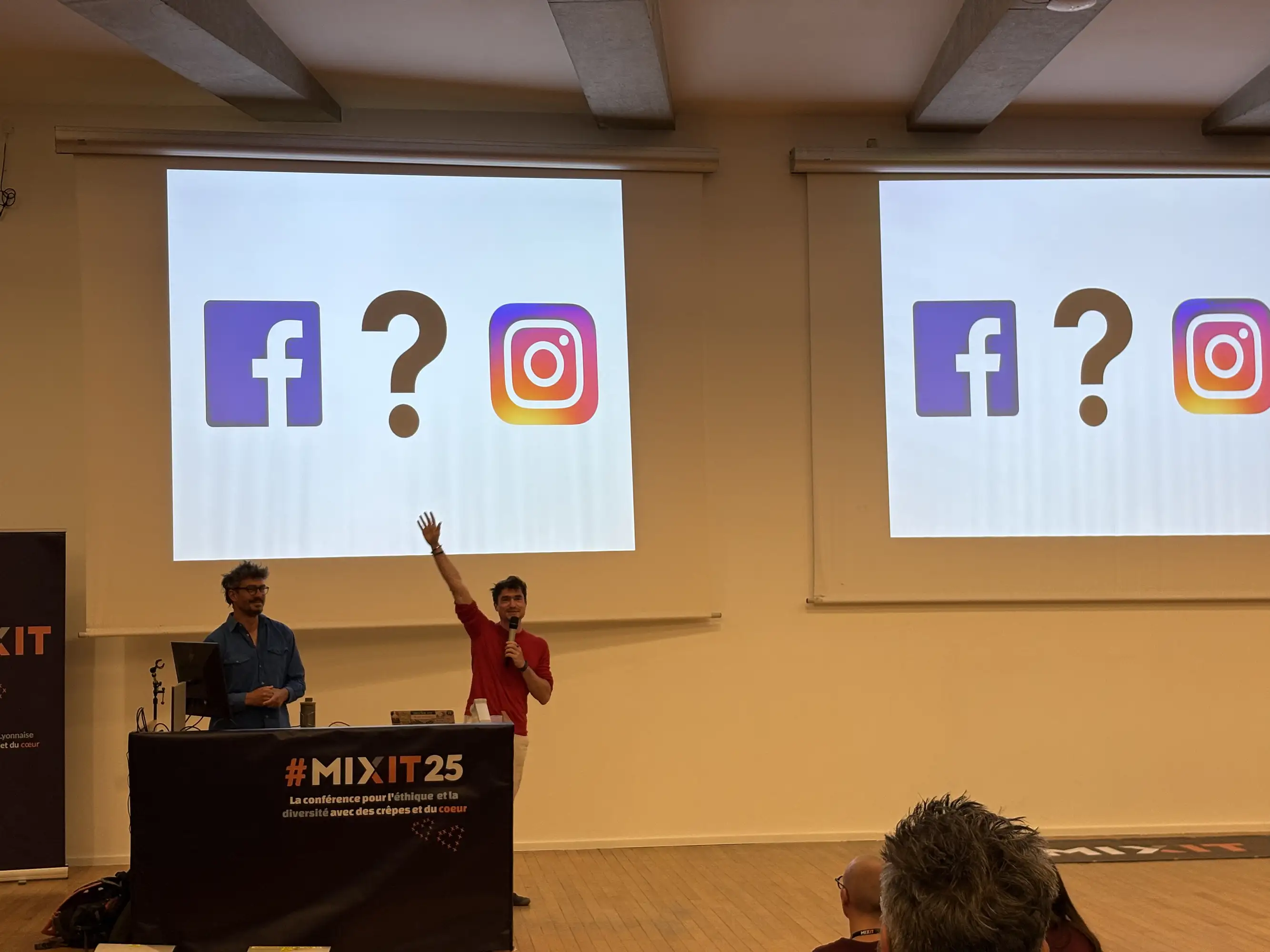 Photo de Matti Schneider et Clément Biron lors de leur intervention.